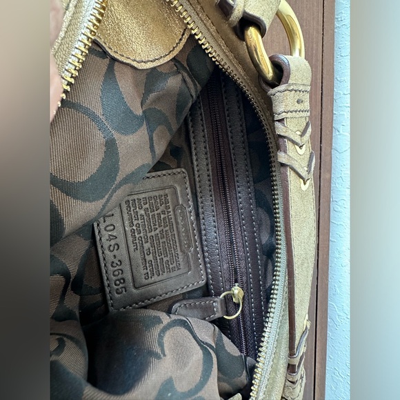 Coach Metallic Gold Limited Edition Shoulder Bag - Picture 6 of 10